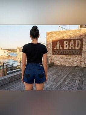 Authentic Bad Australia brand designer shorts sz 32